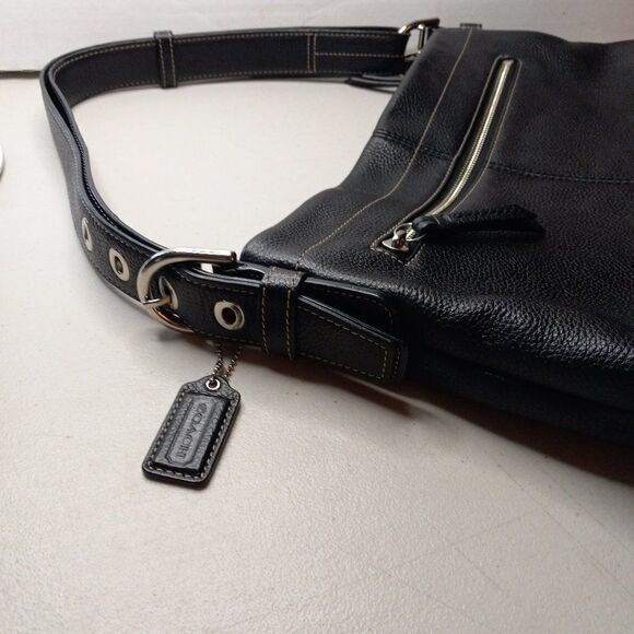 Coach Black Pebble Leather Convertible Shoulder bag Cottagecore Grandmacore - Picture 1 of 14
